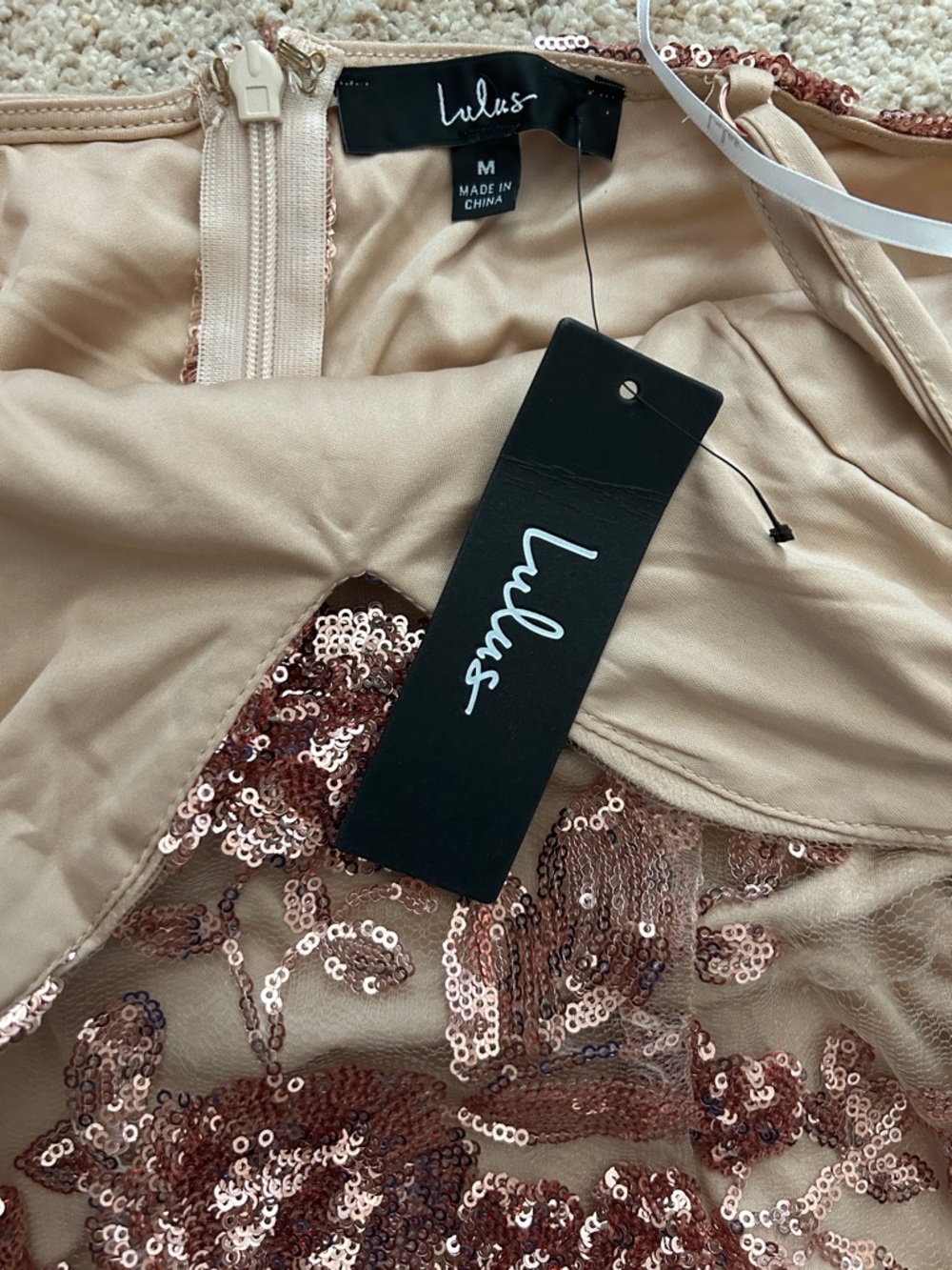 Lulu's NWT Rose Gold Sequins Floral Spaghetti Straps Maxi Dress **Size M** πΈπΈ - Picture 8 of 8